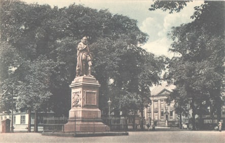 Postcard showing the statue of Prince William I on the Plein square in 's-Gravenhage, The Hague,
