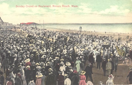 Postcard showing the large Sunday Crowd on the Boulevard at Revere Beach, Massachusetts, circa 1910s