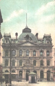 Postcard showing the General Post Office with its grand domed architecture in Montreal, Canada c.