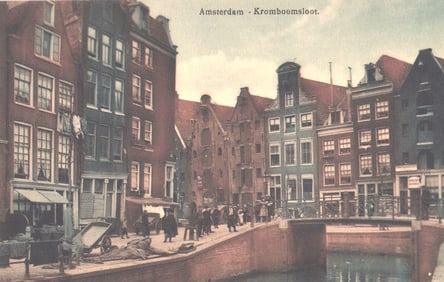 Postcard of Amsterdam's Kromboomsloot canal with traditional Dutch houses and a bridge view, c.