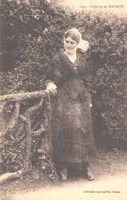 Postcard of a woman in the traditional Costume de Mauron, Brittany, France c.1910 by Laurent-Nel.