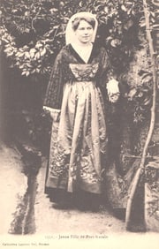 Postcard of a "Jeune Fille" (Young Girl) from Port-Navalo, Brittany, France in traditional dress.