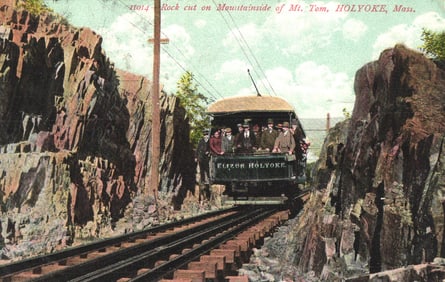 Postcard showing the Elizur Holyoke funicular on the Mt. Tom Railroad through a rock cut, Holyoke,