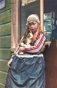 Photochromie postcard of girl with cat in traditional Marken, Netherlands attire Serie 114 No. 2347