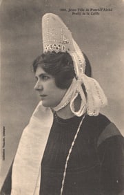 RPPC postcard shows a young woman from Pont-l'Abbé, Brittany, France wearing a tall lace coiffe.