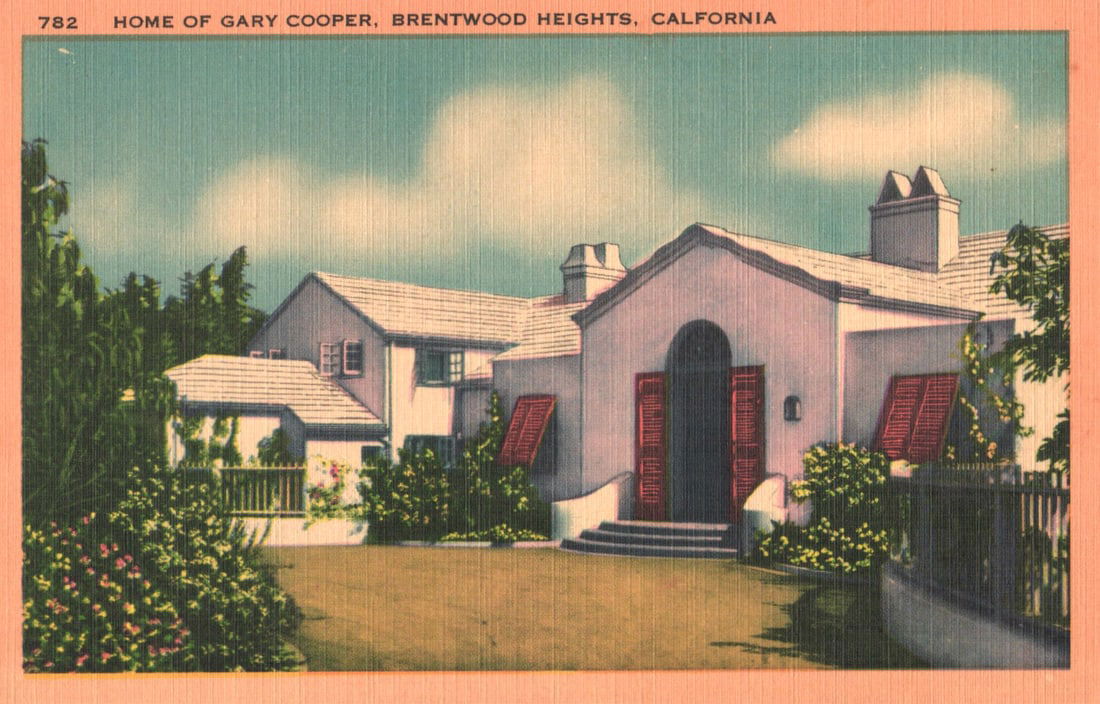 Linen Postcard showing the home of famous actor Gary Cooper in Brentwood Heights, Los Angeles, (1 of 2)