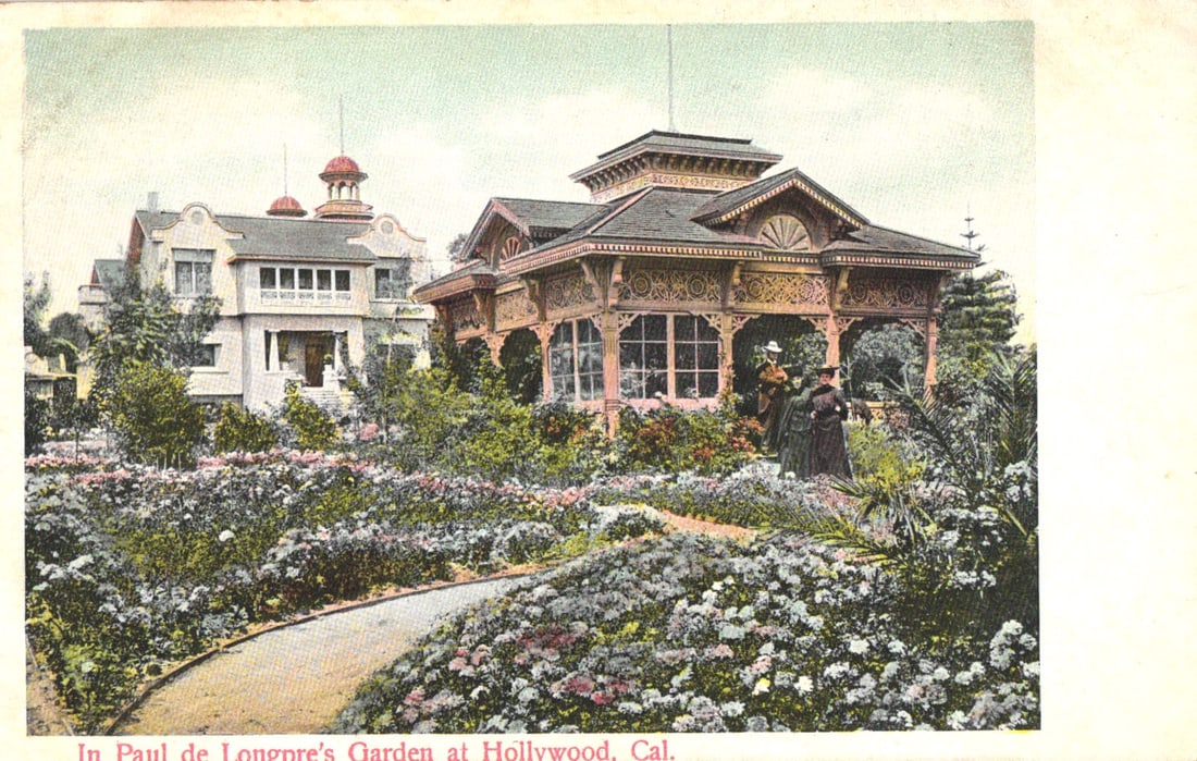 Postcard showing artist Paul de Longpre's beautiful rose garden and home in Hollywood, California.: You are bidding on an original postcard and not a reprint. Please view photos for further description and condition considerations. Please know the scans may be darker or lighter than the actual item'