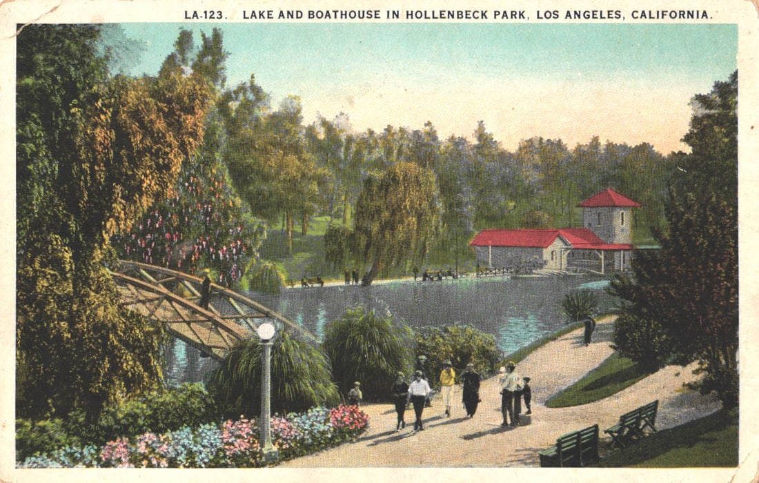 Postcard showing the Lake, Boathouse, and bridge in Hollenbeck Park, Los Angeles, California c.: You are bidding on an original postcard and not a reprint. Please view photos for further description and condition considerations. Please know the scans may be darker or lighter than the actual item'