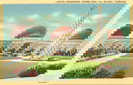 Postcard of the Griffith Observatory and Planetarium, Griffith Park, Los Angeles, California 1930s