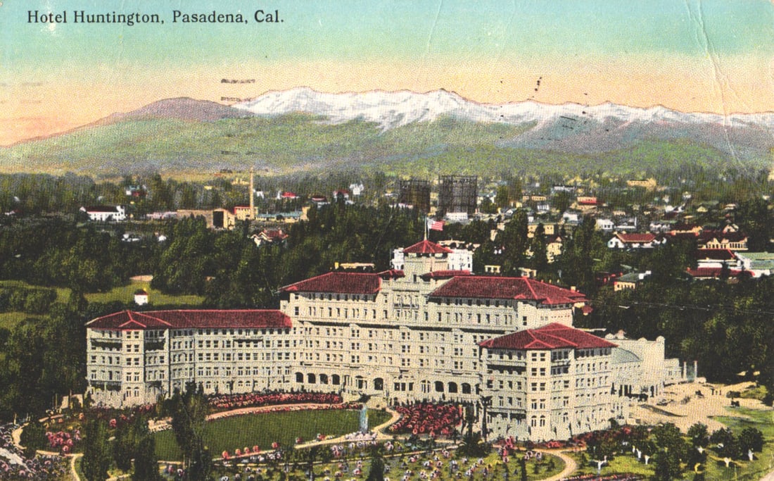 Postcard of the grand Hotel Huntington, Pasadena, California, with the San Gabriel Mountains.: You are bidding on an original postcard and not a reprint. Please view photos for further description and condition considerations. Please know the scans may be darker or lighter than the actual item'