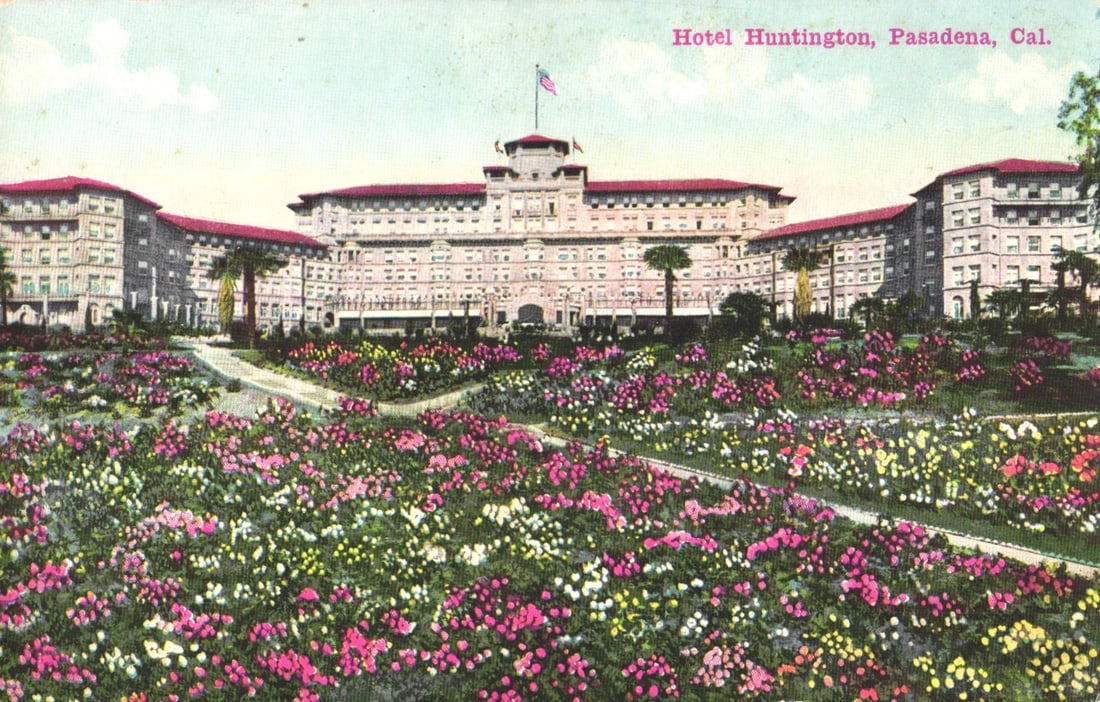 Postcard of the grand Hotel Huntington with its beautiful flower gardens, Pasadena, California c.: You are bidding on an original postcard and not a reprint. Please view photos for further description and condition considerations. Please know the scans may be darker or lighter than the actual item'