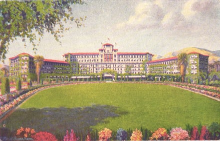 Postcard of the Huntington Hotel and its beautiful manicured lawn in Pasadena, California c. 1920s