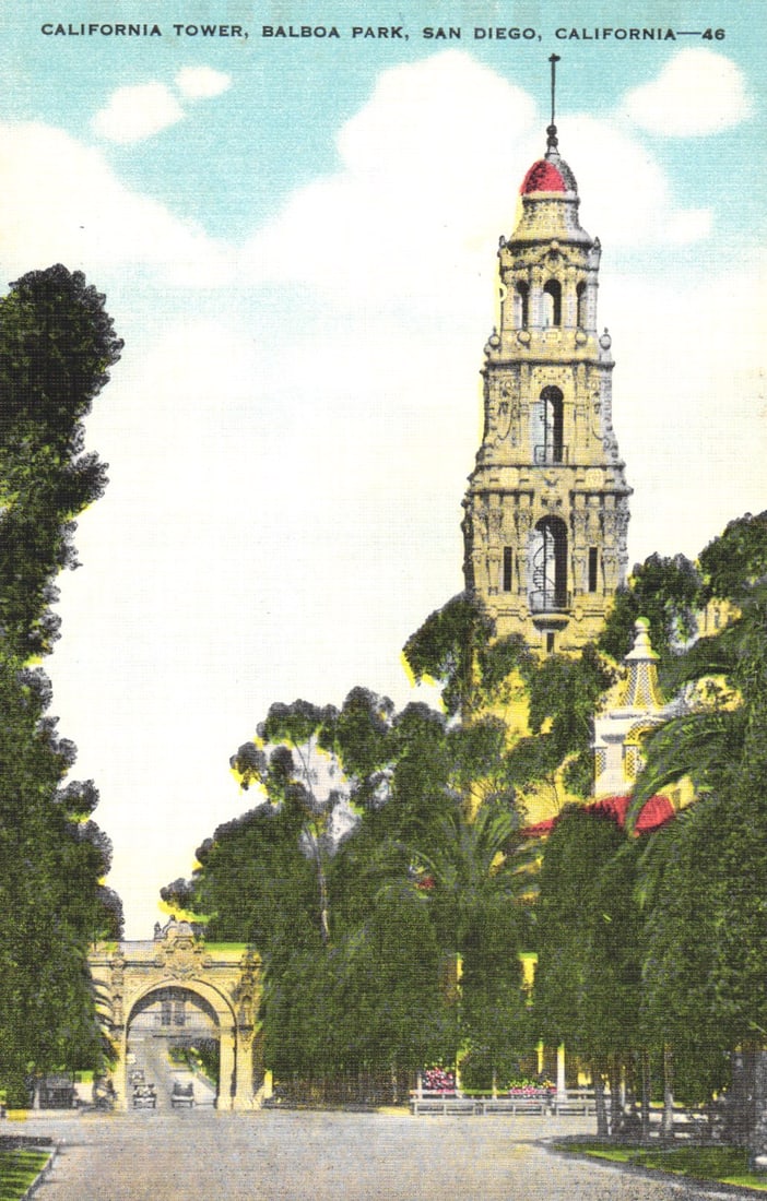 Linen postcard showing the iconic California Tower at Balboa Park in San Diego, California c. 1940s: You are bidding on an original postcard and not a reprint. Please view photos for further description and condition considerations. Please know the scans may be darker or lighter than the actual item'