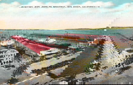 Linen postcard showing the Municipal Pier at the Foot of Broadway, San Diego, California c. 1940s.