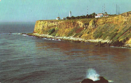 Union Oil Co. advertising postcard of Point Vicente Lighthouse, Palos Verdes Peninsula, California.