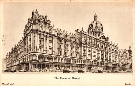 Postcard showing the grand Edwardian Baroque facade of Harrods department store, London, England c.