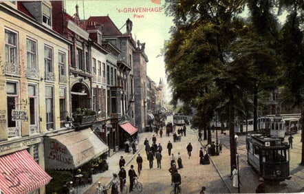 Postcard of 's-Gravenhage Plein, The Hague, Netherlands, showing street scene with trams, Hotel