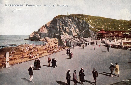 Postcard showing the seaside view of Capstone Hill & Parade in Ilfracombe, England. Early 1900s.