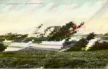 Postcard showing the scenic entrance to Lake Park with North Point Lighthouse, Milwaukee, WI c.