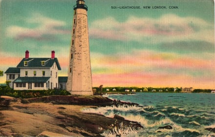 Linen postcard showing the New London Harbor Lighthouse and keeper's house at sunset, Connecticut.
