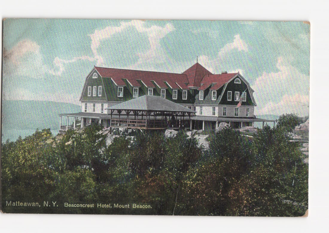 Early 20th Century Chromolithograph Postcard of Beaconcrest Hotel, Mount Beacon, Matteawan, N.Y. (1 of 2)