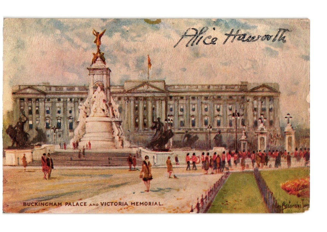 Early 20th Century Chromolithograph Postcard of Buckingham Palace and Victoria Memorial, London: A chromolithograph postcard depicts a wide view of Buckingham Palace and the Victoria Memorial in London. The Victoria Memorial, crowned by a gilded winged statue, stands prominently on the left foreg
