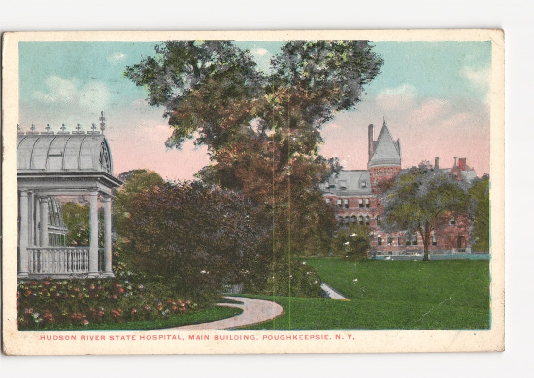 Hudson River State Hospital Main Building, Poughkeepsie, N.Y. 1917 Era Postcard: Please review the photos carefully for additional condition details. Note that scans may appear slightly darker or lighter than the item's true appearance, and minor scanning artifacts may be visible.
