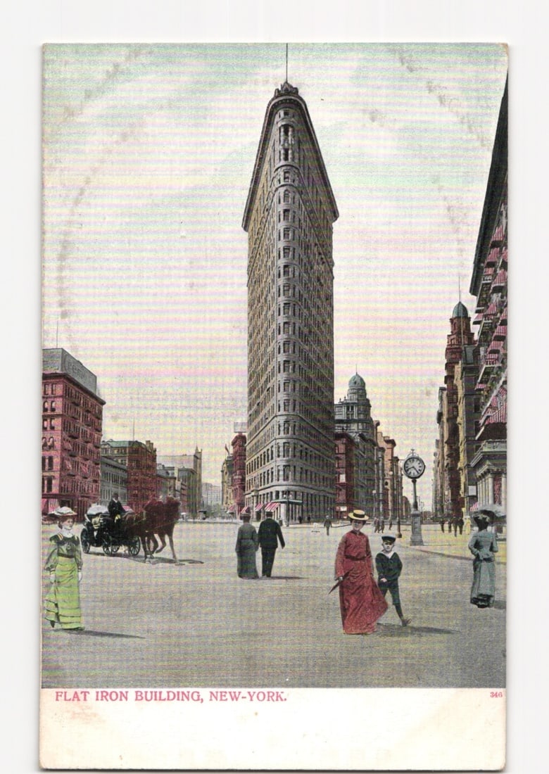 Vintage Color Lithograph Postcard of Flat Iron Building, New York, Early 20th Century Street View (1 of 2)