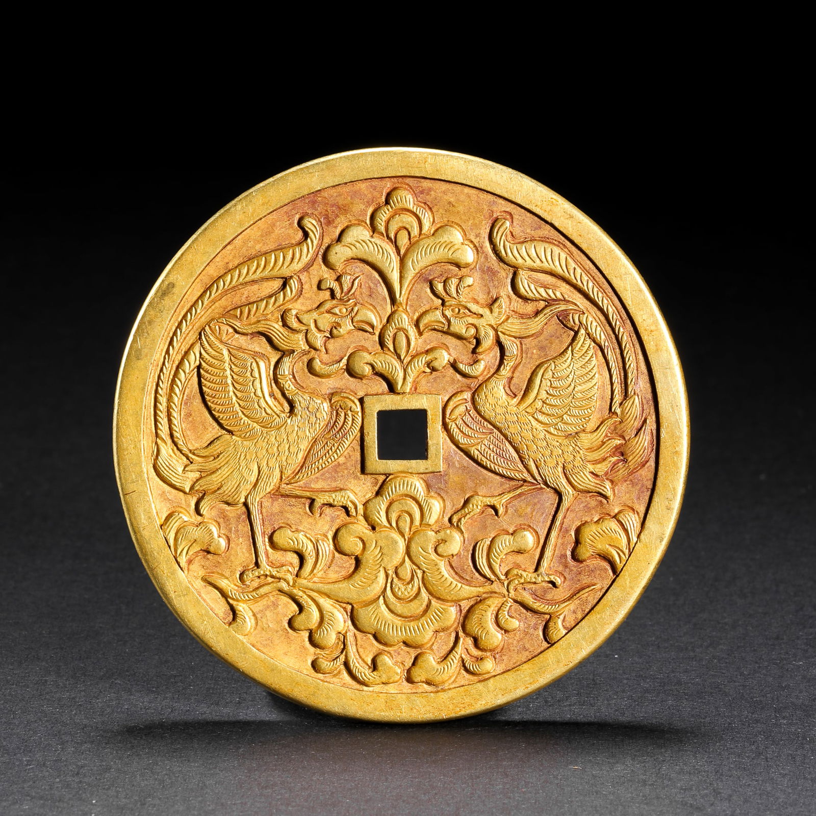 Chinese gold coins with phoenix pattern before Ming Dynasty: Chinese gold coins with phoenix pattern before Ming DynastyDiameter5.5cm Weight56g