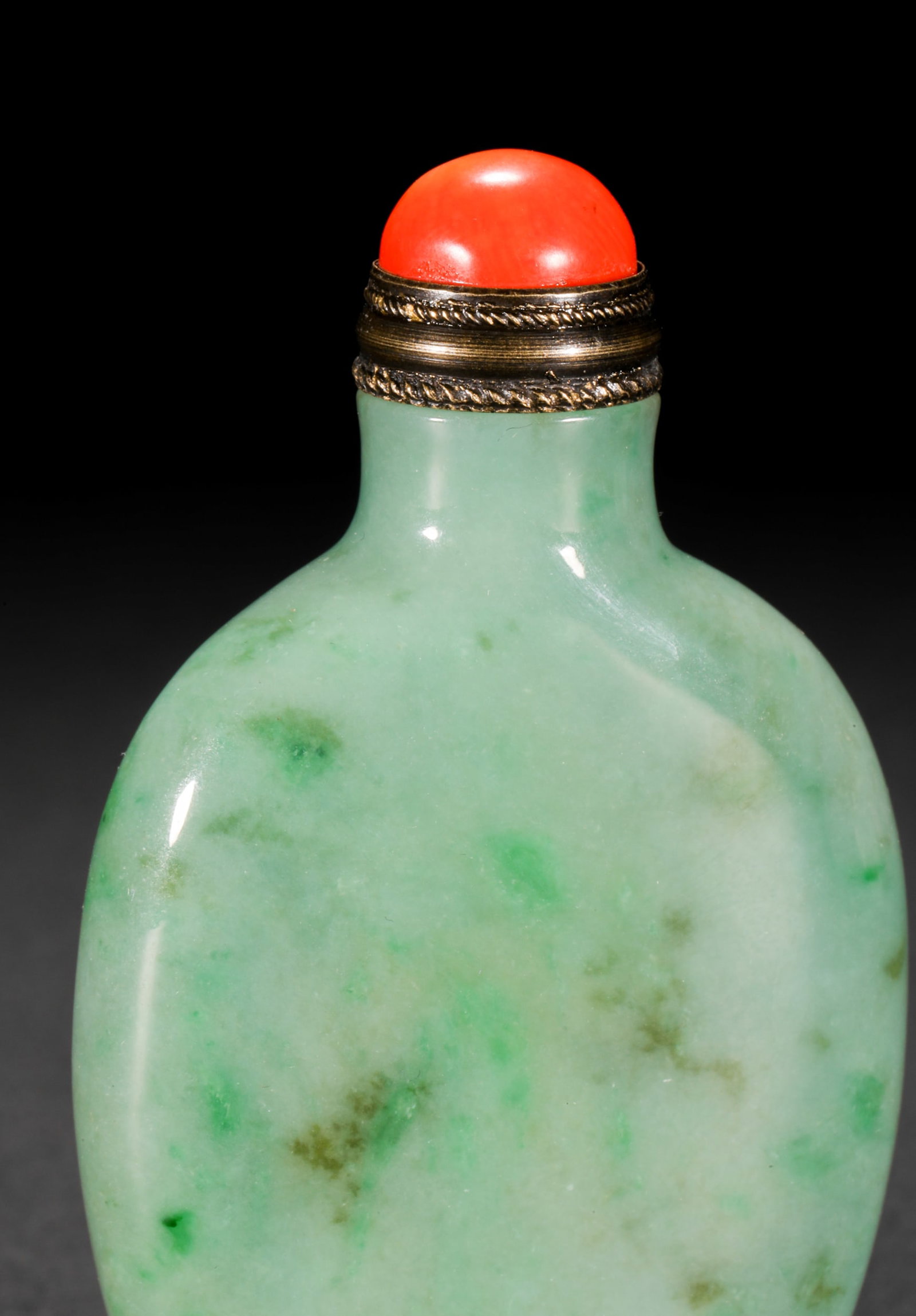 Qing Dynasty Jade Snuff Bottle - 10