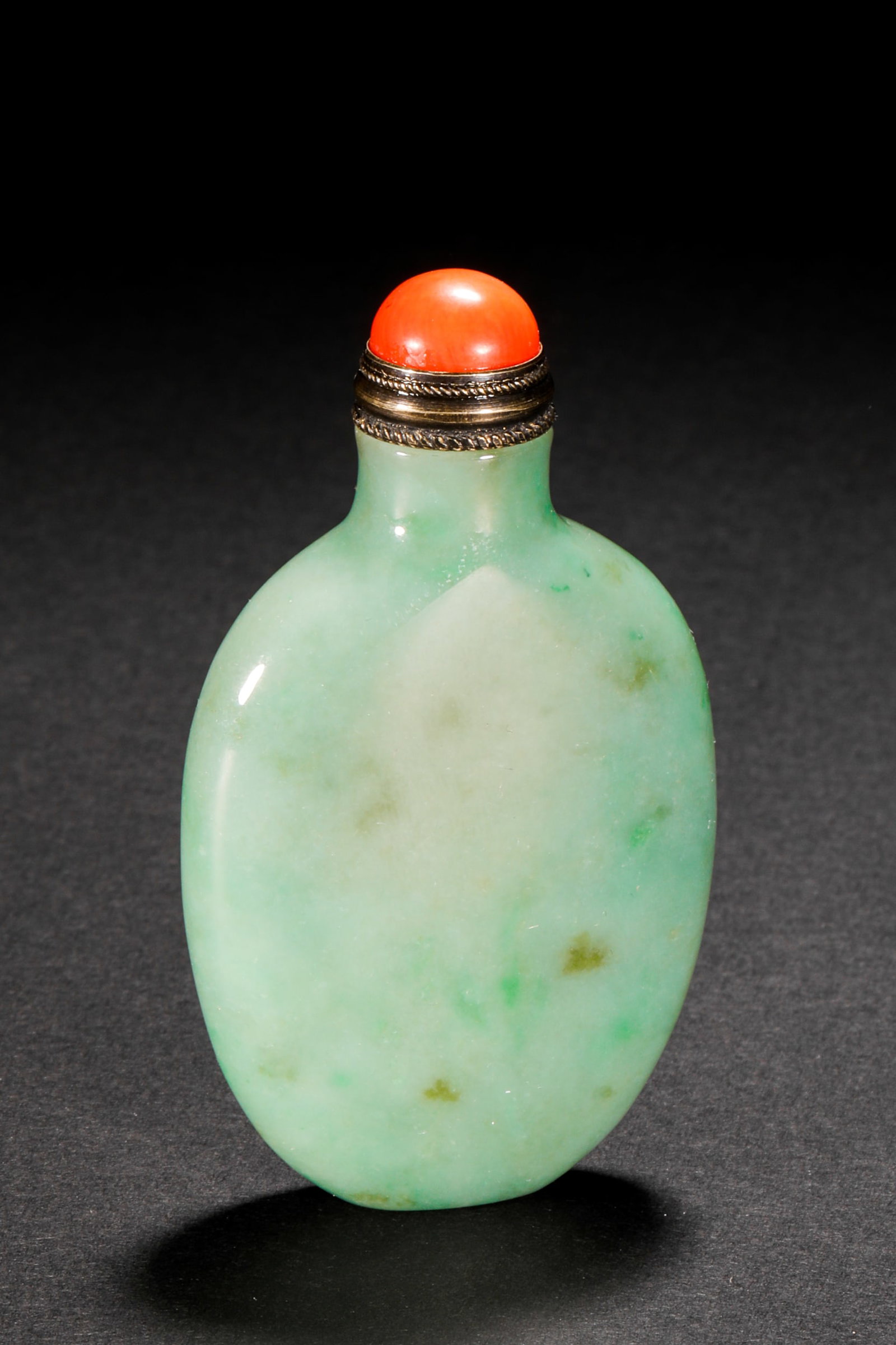 Qing Dynasty Jade Snuff Bottle - 2