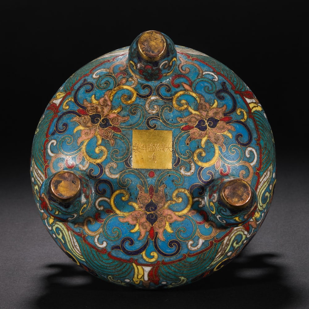Qing Dynasty Cloisonné Double Fish Pattern Two-Eared Three-legged Stove - 12