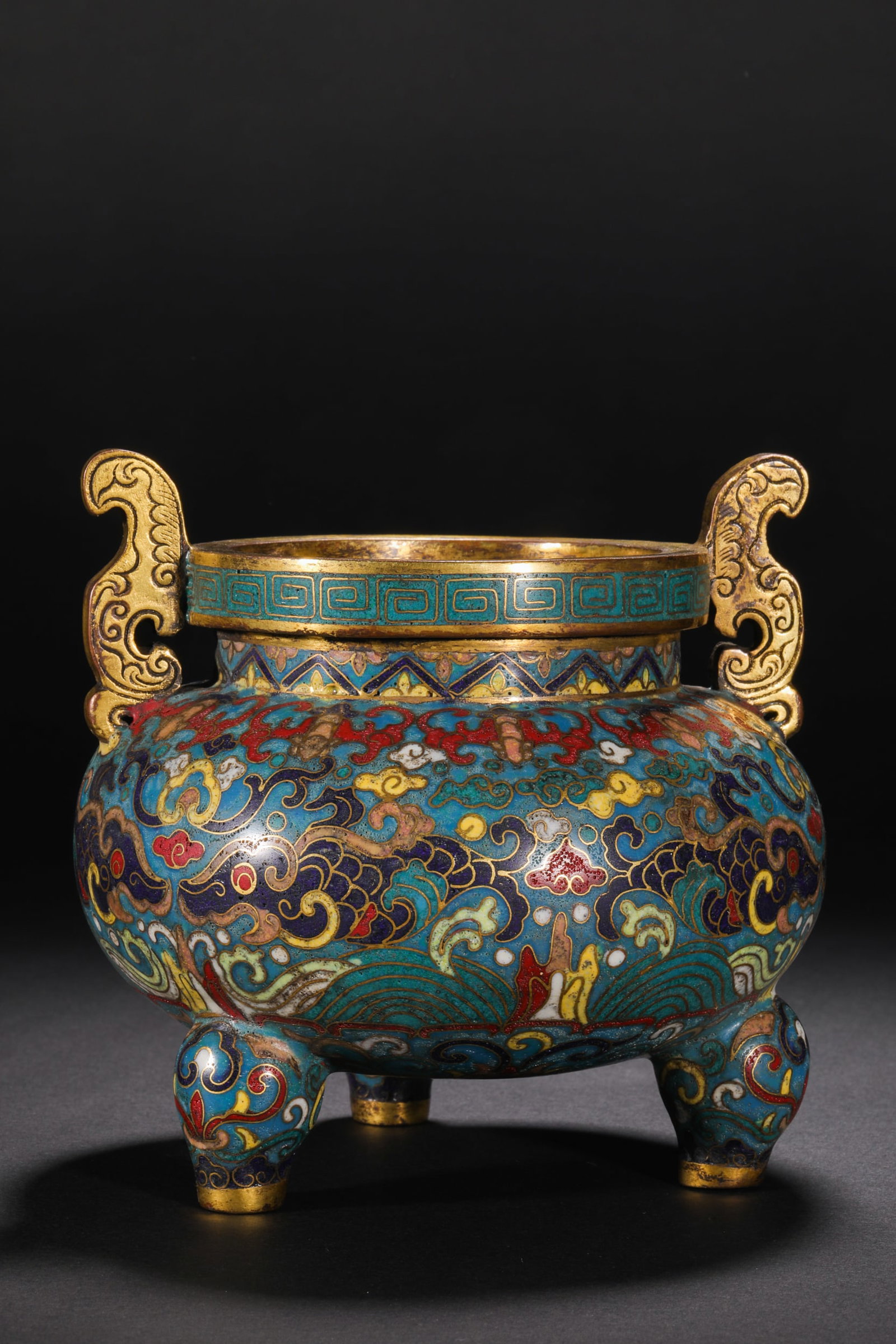 Qing Dynasty Cloisonné Double Fish Pattern Two-Eared Three-legged Stove - 4