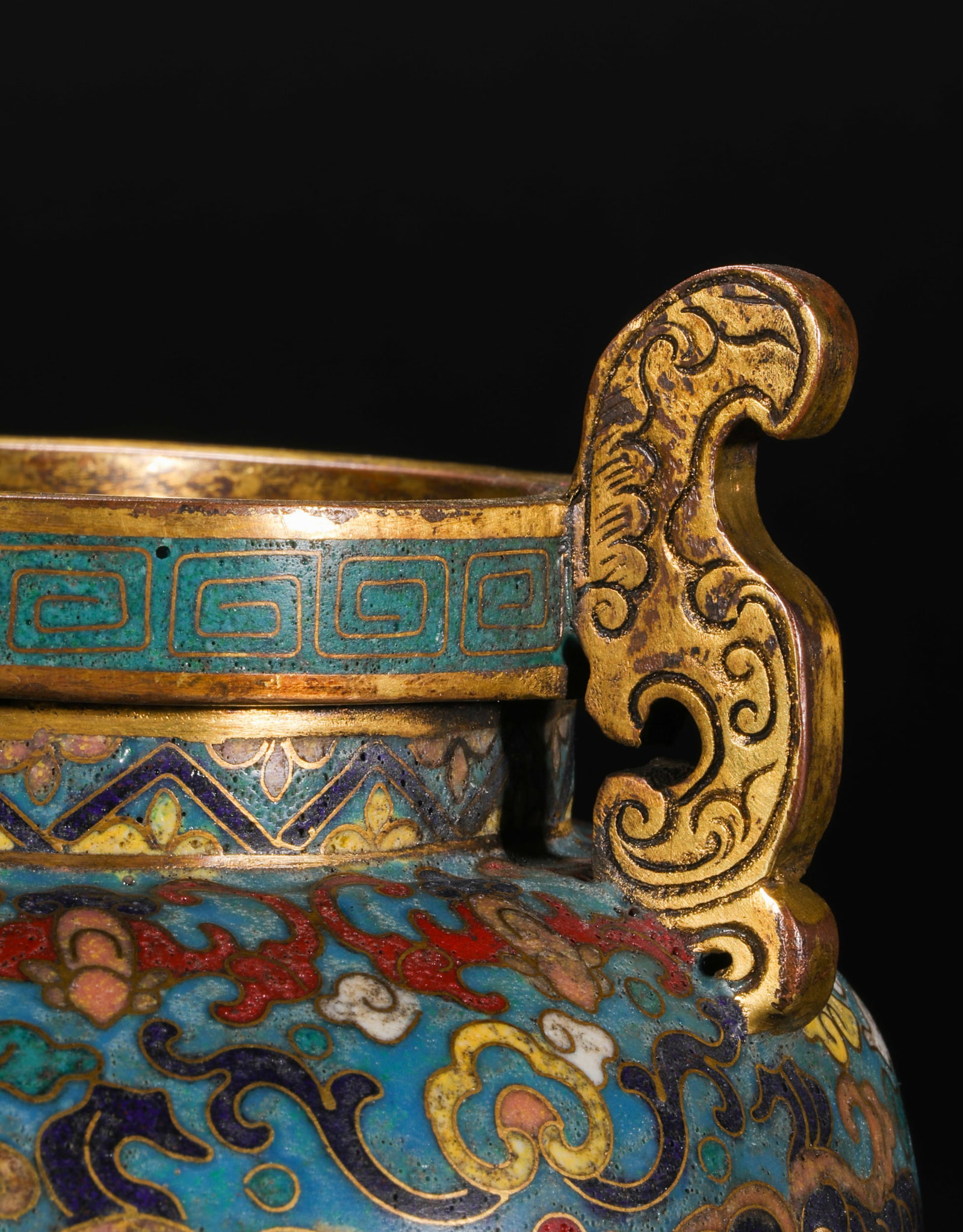 Qing Dynasty Cloisonné Double Fish Pattern Two-Eared Three-legged Stove - 9