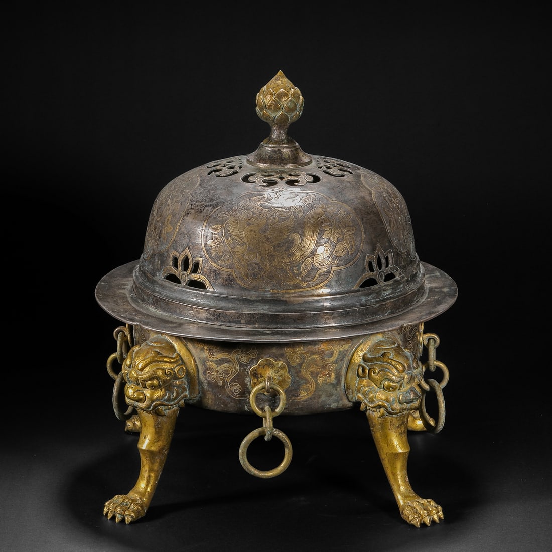 Gilt copper aromatherapy stove before Ming Dynasty: Gilt copper aromatherapy stove before Ming DynastyH30cm W26cm
