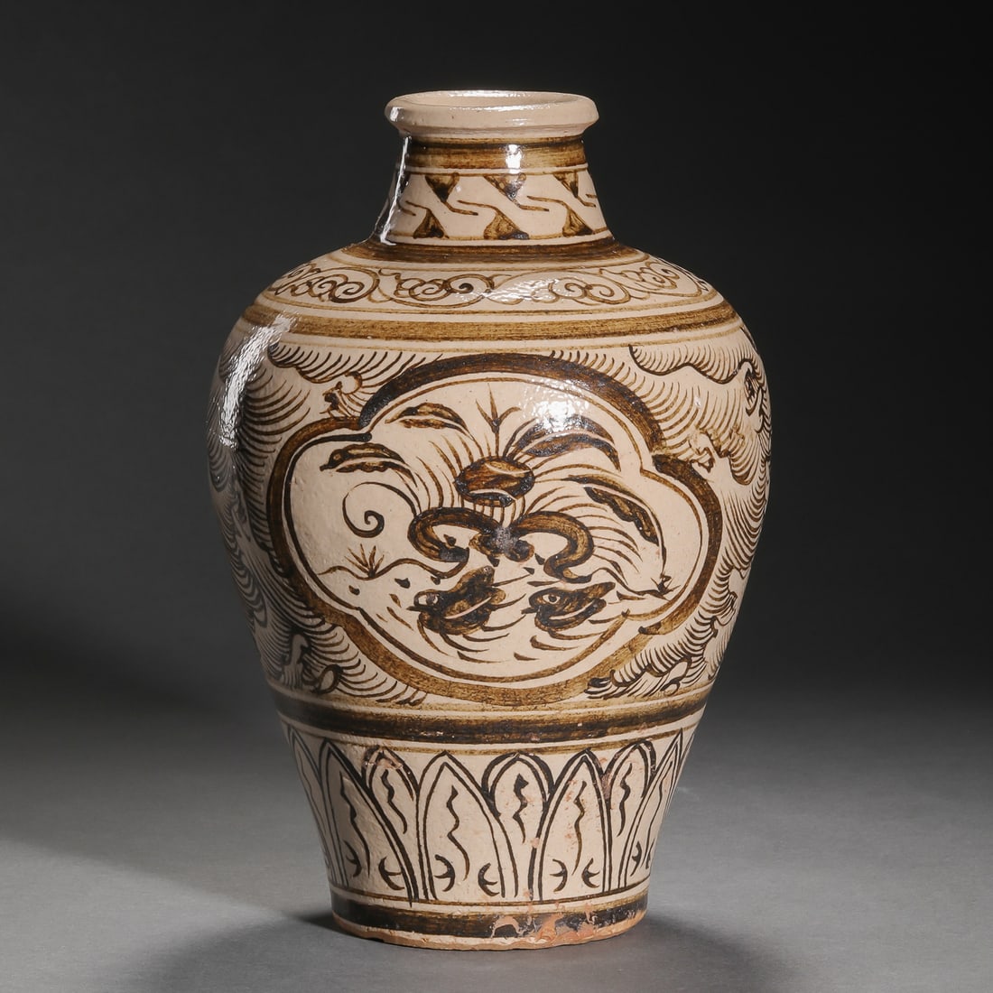 Original flower-painted vase from Cizhou kiln before Ming Dynasty: Original flower-painted vase from Cizhou kiln before Ming DynastyH18cm