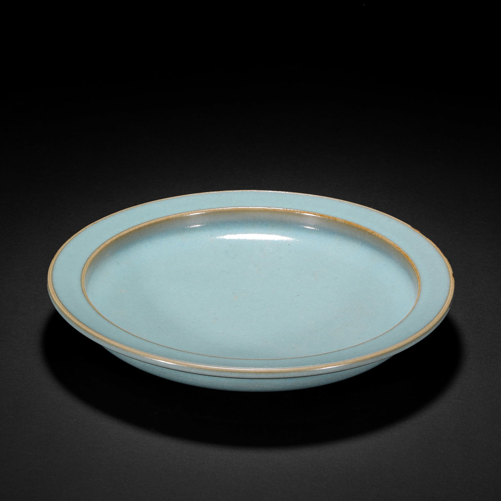 Ru kiln plate before Ming Dynasty: Ru kiln plate before Ming DynastyH3cm W18.5cm