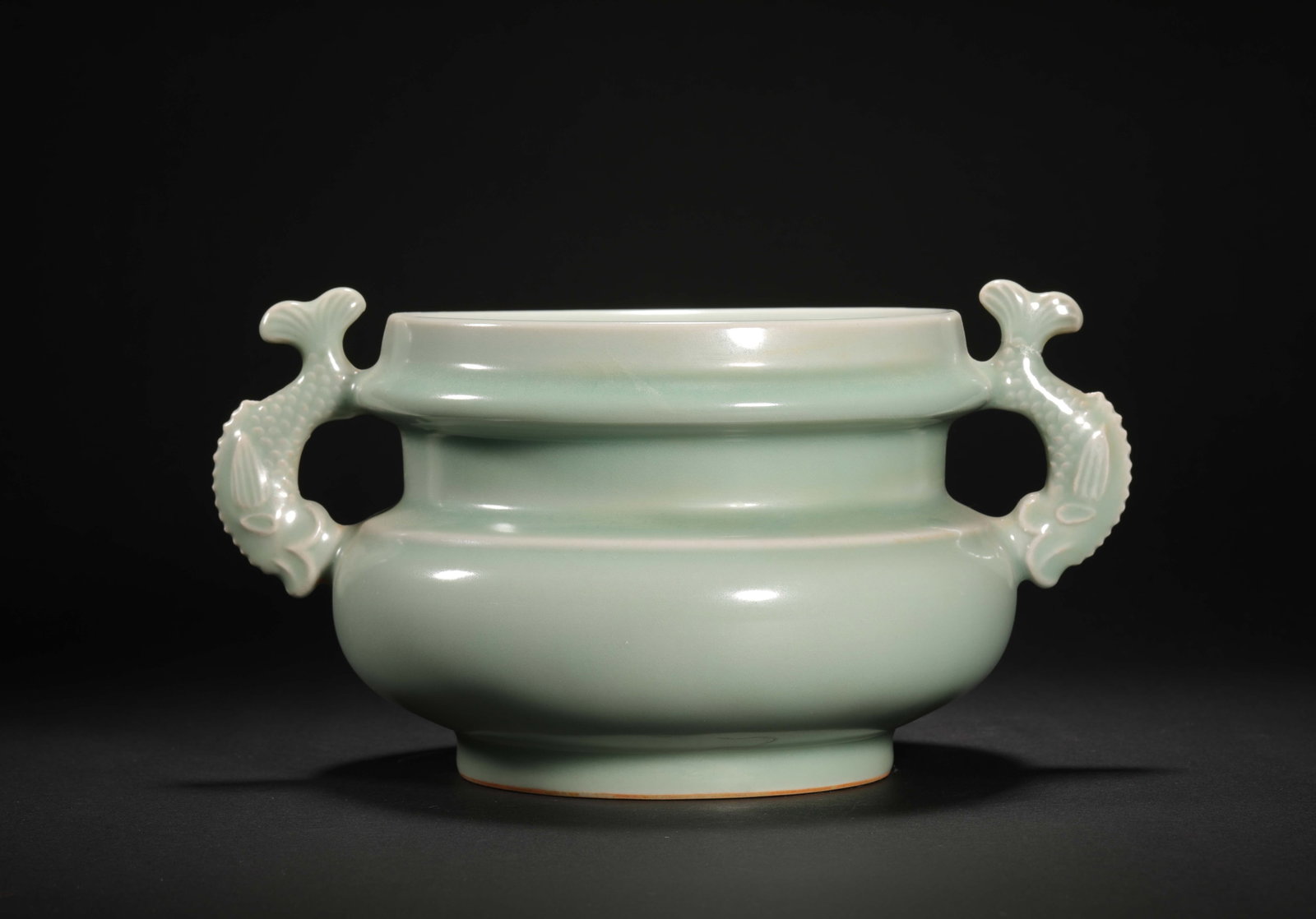 Longquan kiln double fish ear incense burner before Ming Dynasty: Longquan kiln double fish ear incense burner before Ming DynastyH11cm W22cm