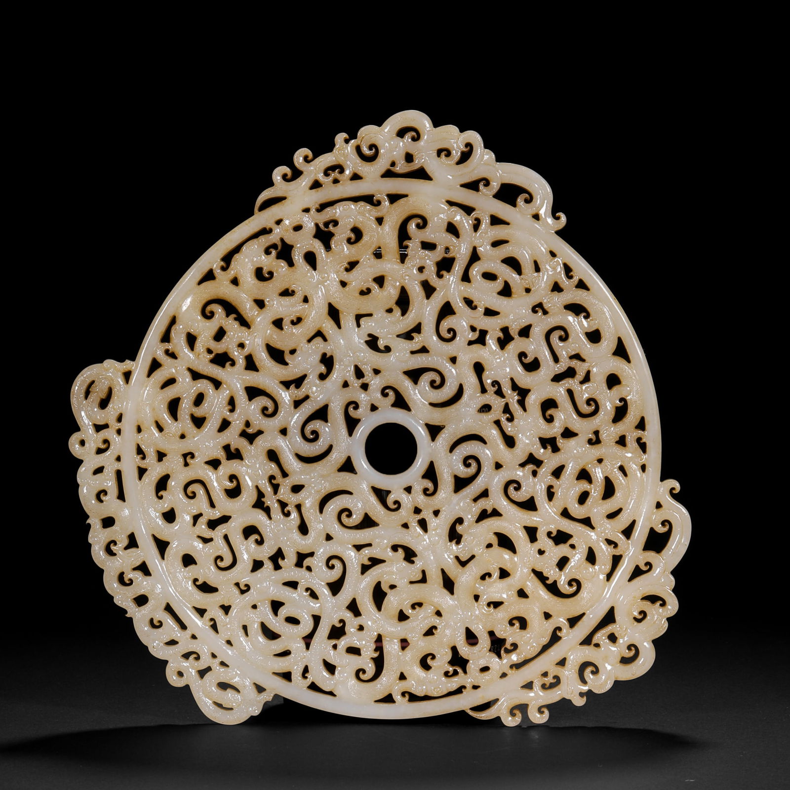 Hetian jade from Ming Dynasty: Hetian jade from Ming DynastyDiameter20cm Weight438g