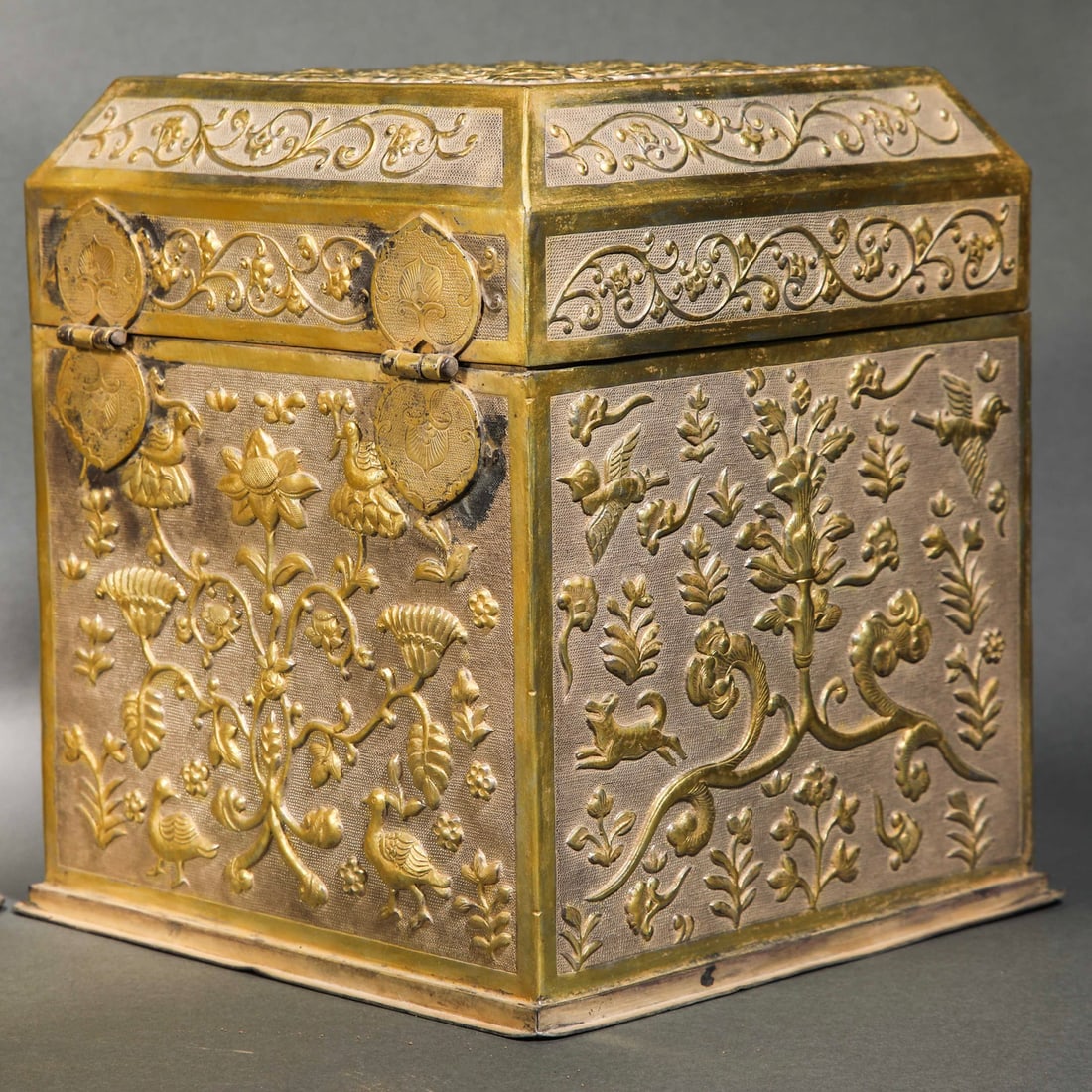 Pre-Ming dynasty silver gilt relic - 10