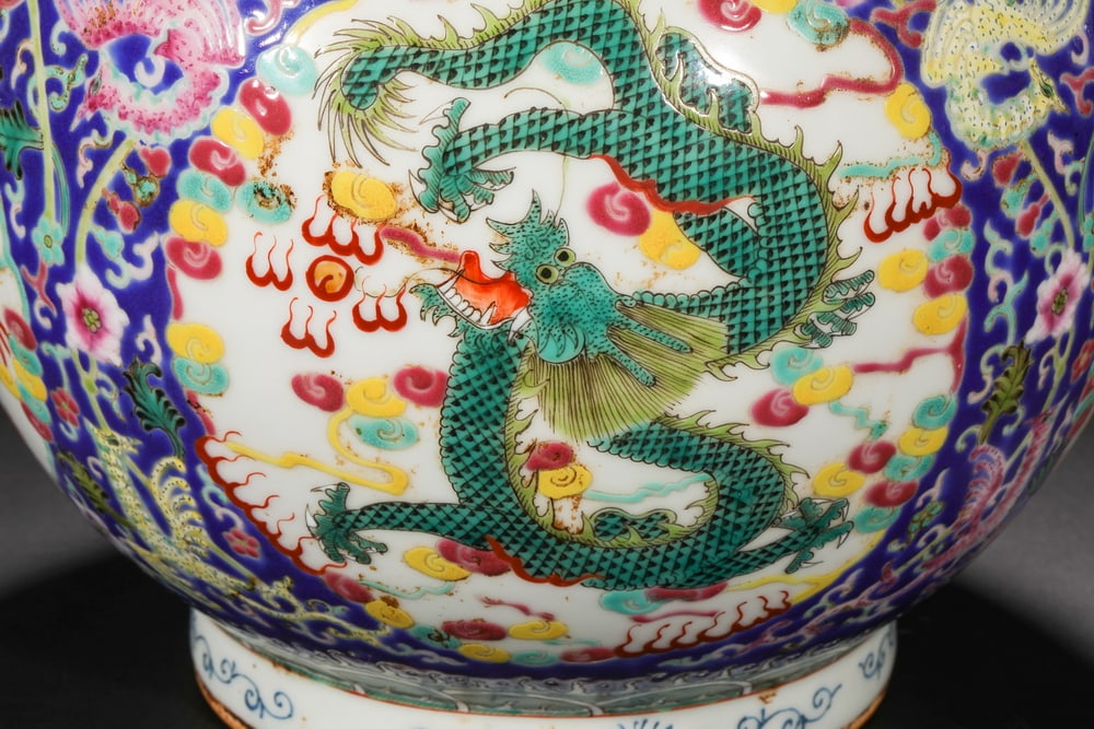 Qing Dynasty pastel window vase with dragon pattern - 7