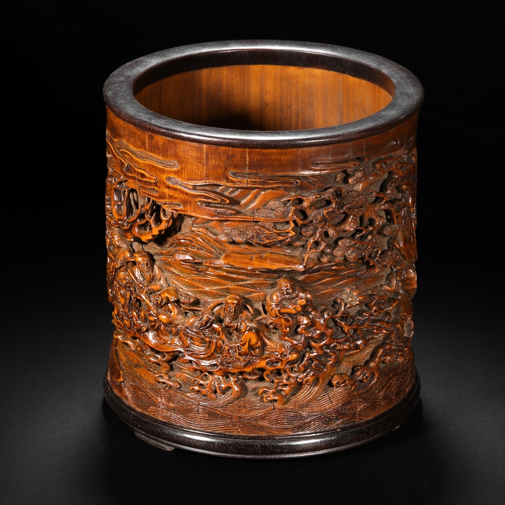 Qing Dynasty rosewood figure landscape pen holder: Qing Dynasty rosewood figure landscape pen holderH16.5cm W15cm