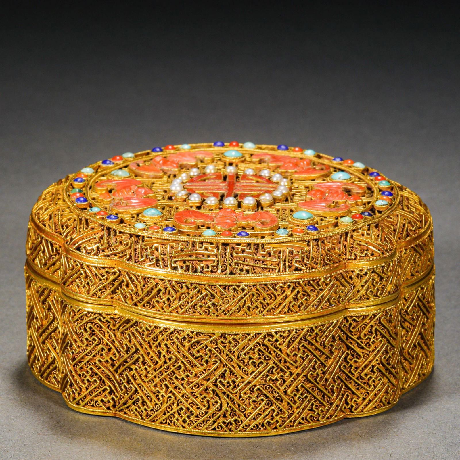 Pre-Ming Dynasty gold animal pattern box - 3