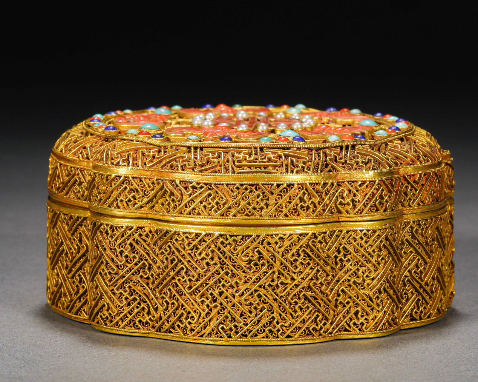 Pre-Ming Dynasty gold animal pattern box - 7