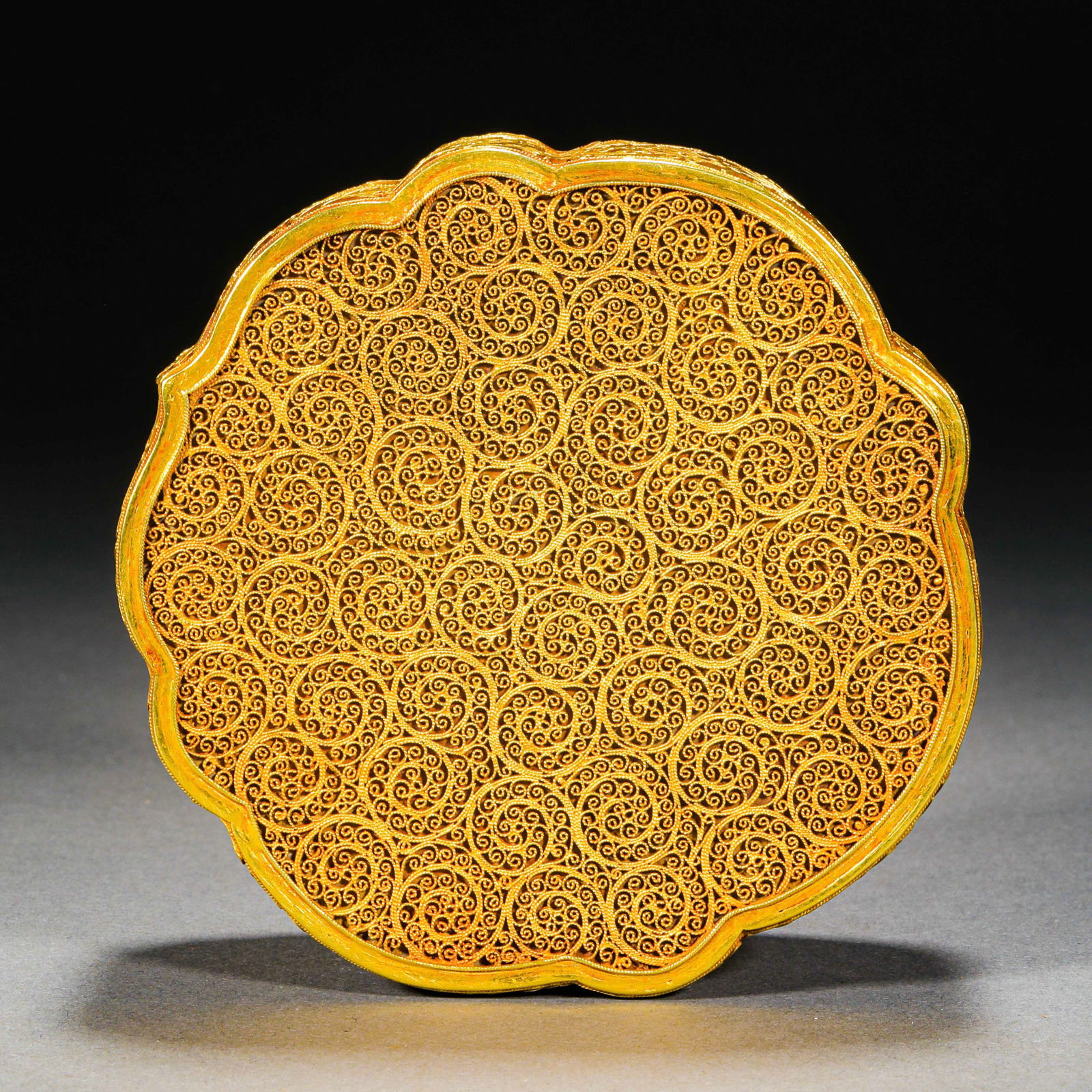 Pre-Ming Dynasty gold animal pattern box - 9