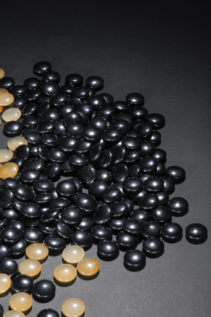 Agate chess pieces before Ming Dynasty - 11