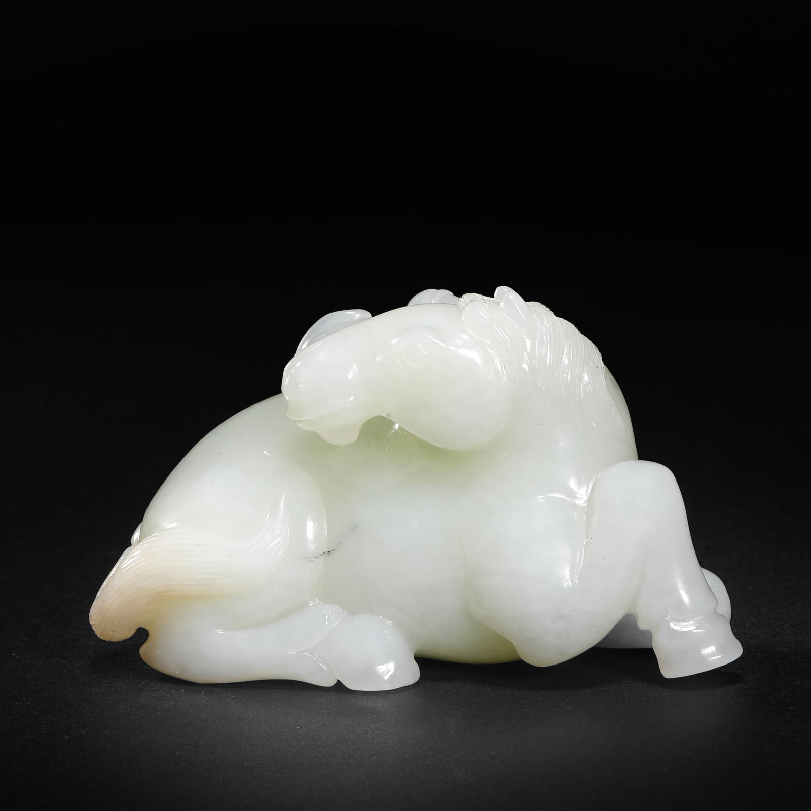 Qing Dynasty Hotan Jade Horse Statue: Qing Dynasty Hotan Jade Horse StatueH5cm W9cm Weight212g