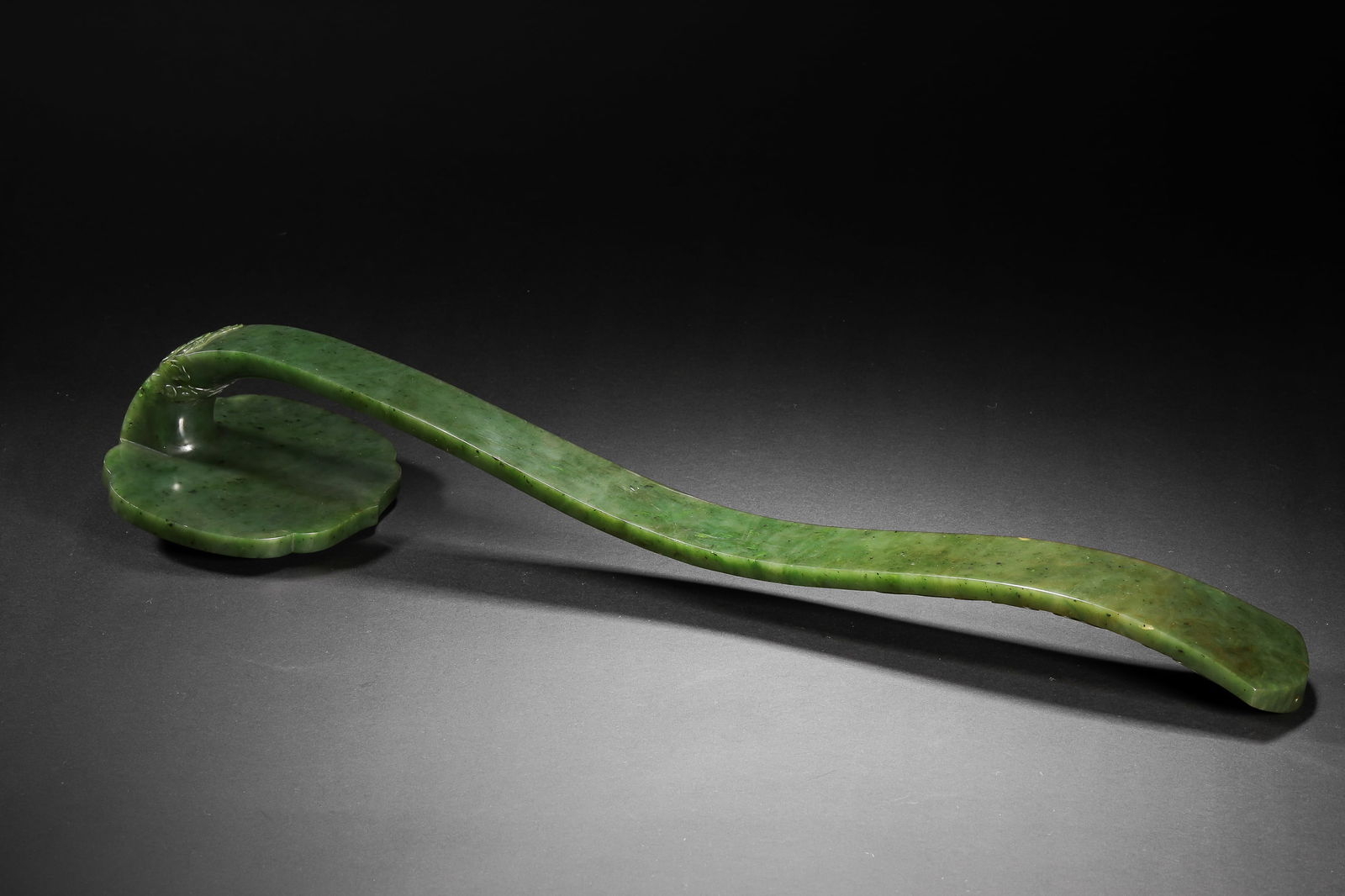 Qing Dynasty Jasper Ruyi - 7