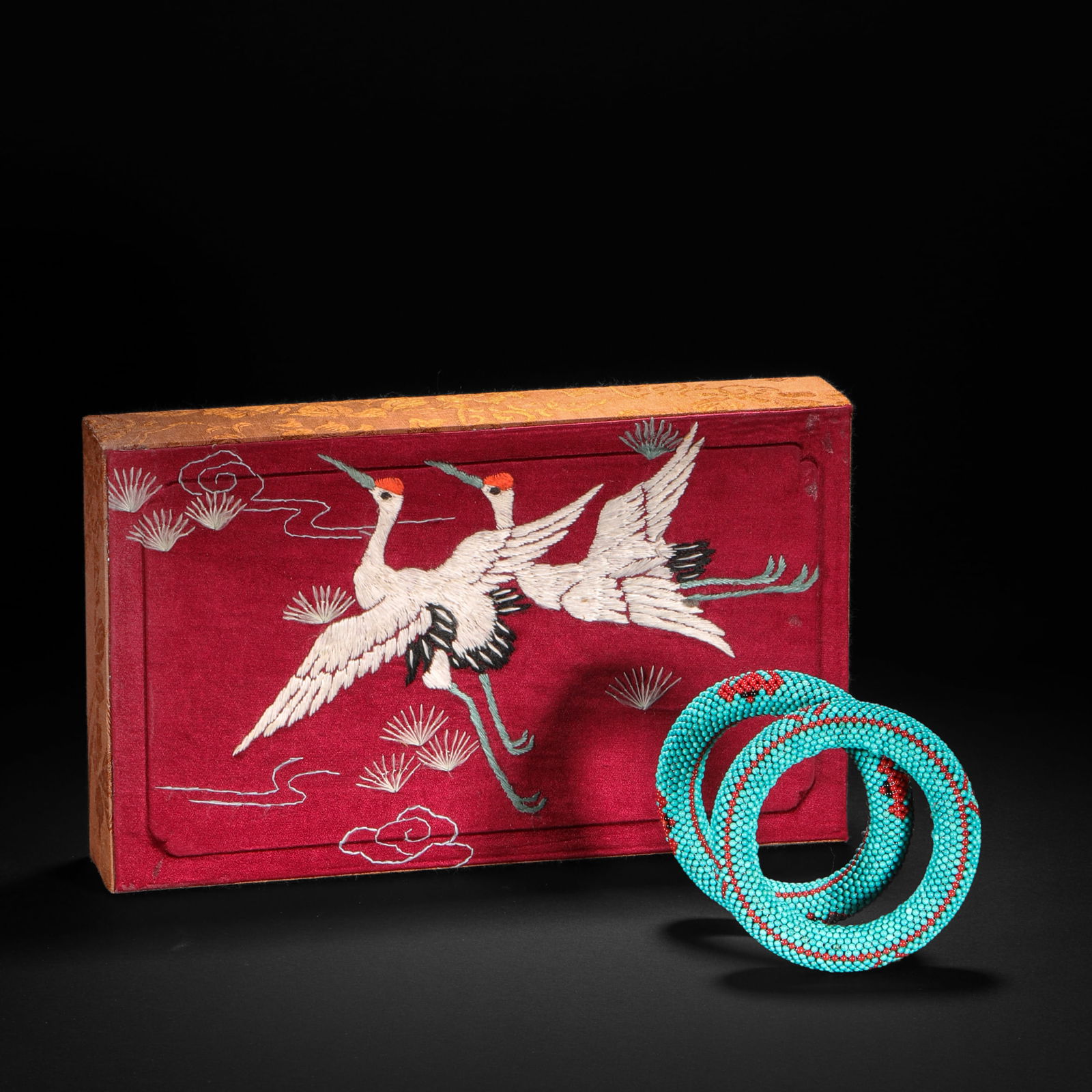 A pair of Qing Dynasty rice bead bracelets with blessings and longevity patterns: A pair of Qing Dynasty rice bead bracelets with blessings and longevity patternsH8.5cm W1.5cm Weight83g