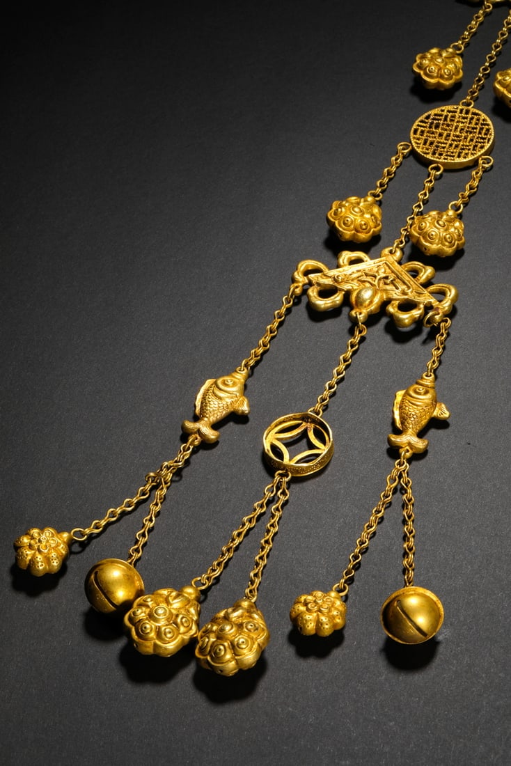 Pre-Ming Dynasty silver gilt pendants - 12